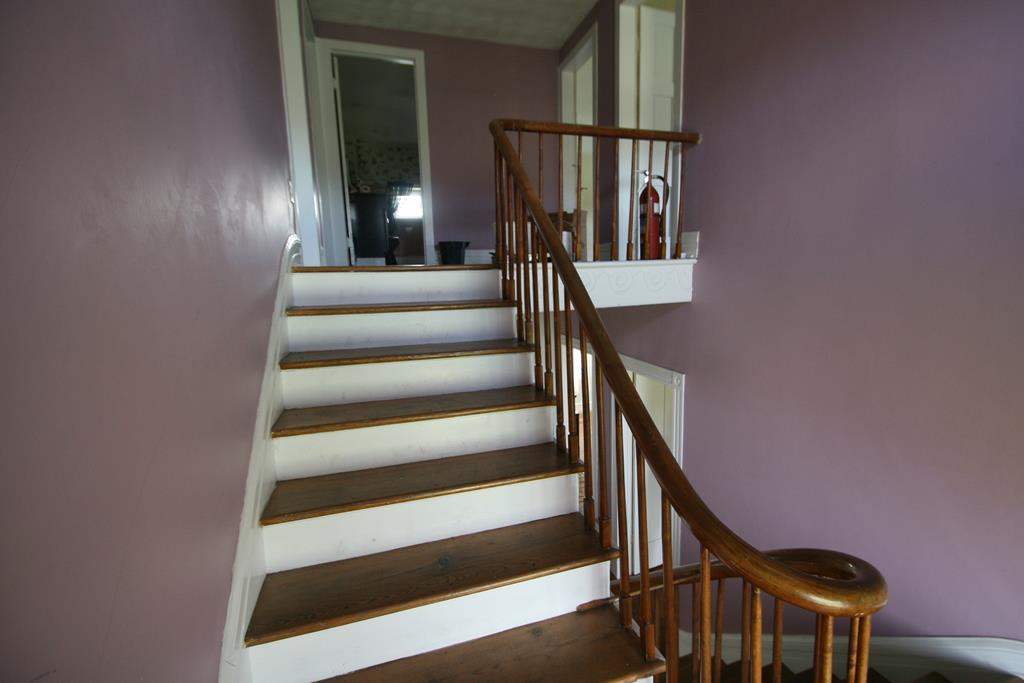 3rd Floor Stairway