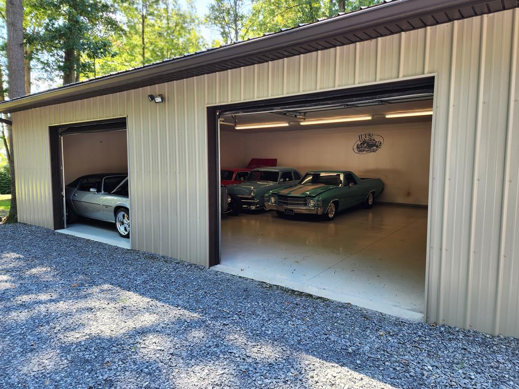 Detached Garage 8x10 Doors